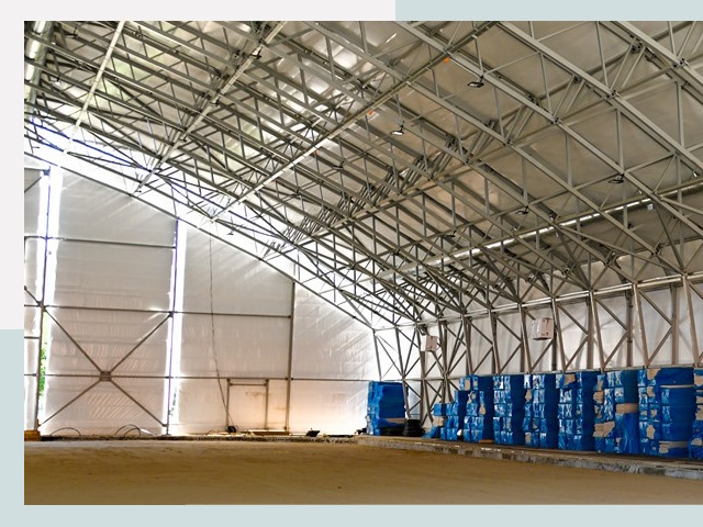 Строительство крытых катков в Полысаеве