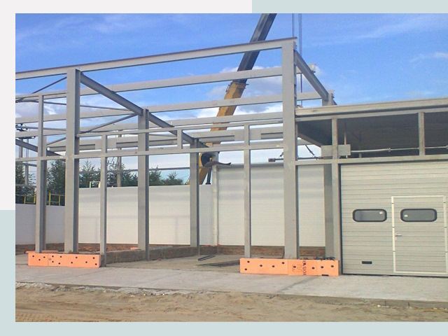 Строительство автосервисов от СтальСтрой-Плс по цене 617 руб.