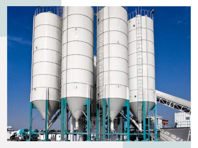 Строительство цементных силосов в Полысаеве